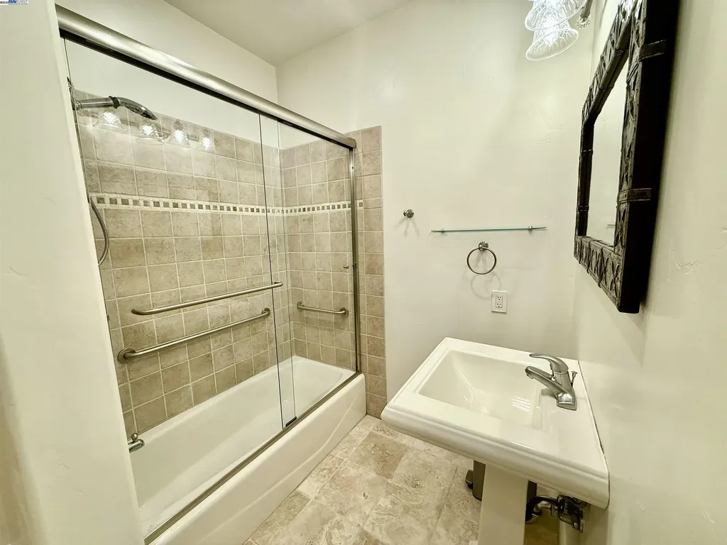 4400 Saint Andrews Road Oakland CA 94605