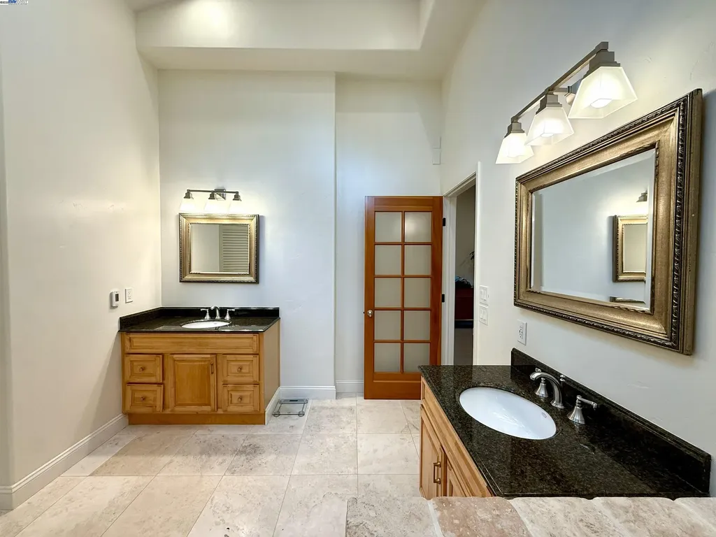 4400 Saint Andrews Road Oakland CA 94605