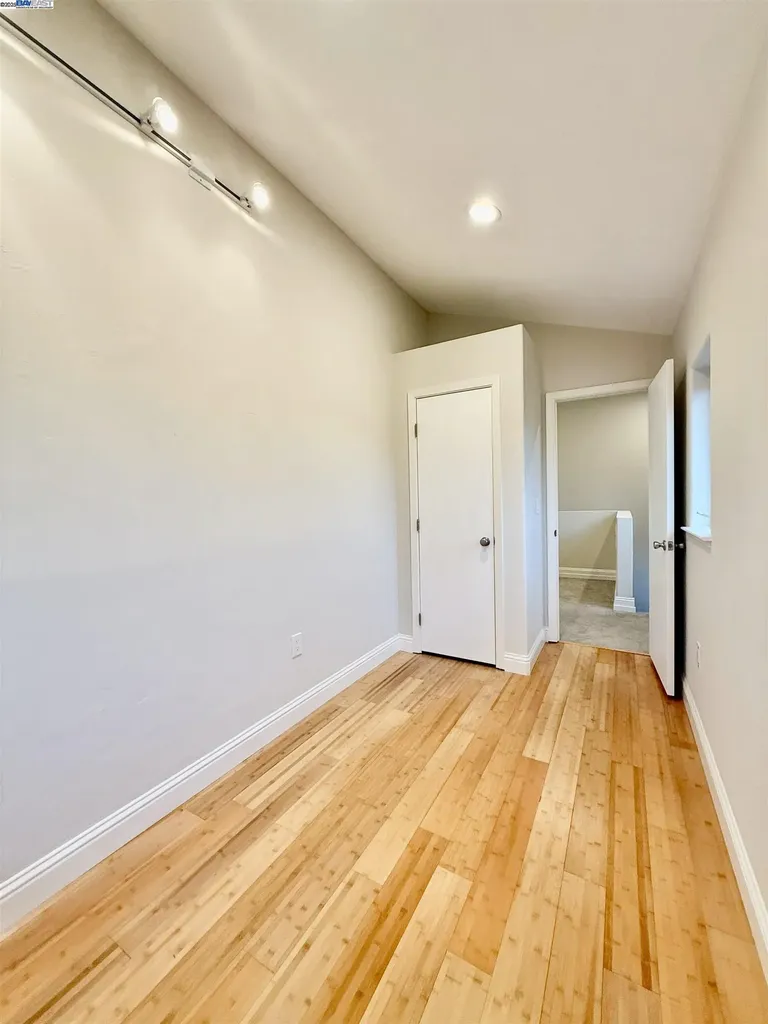 4400 Saint Andrews Road Oakland CA 94605