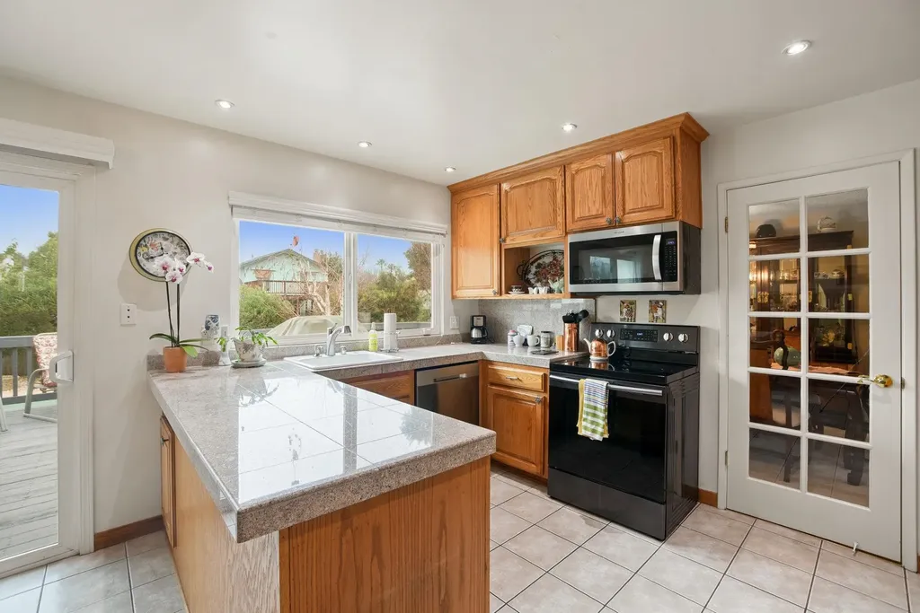 136 Marco Lane Vacaville CA 95688