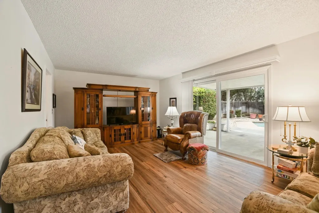 136 Marco Lane Vacaville CA 95688