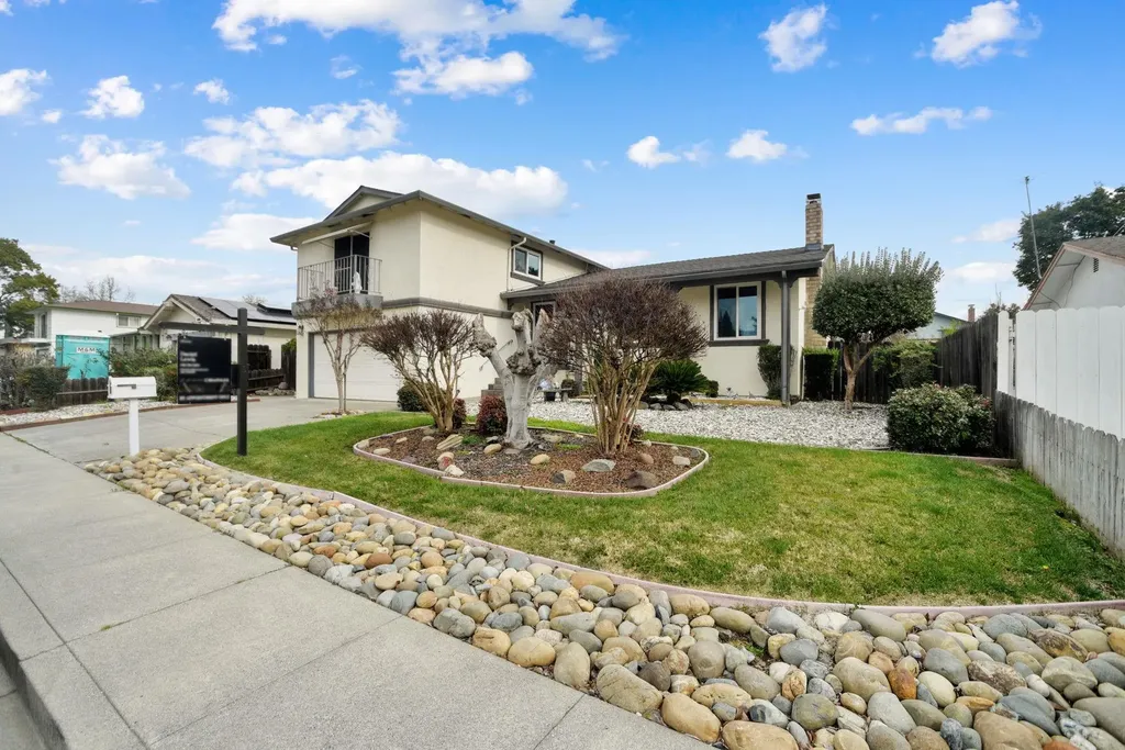 136 Marco Lane Vacaville CA 95688