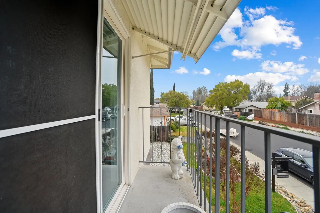 136 Marco Lane Vacaville CA 95688