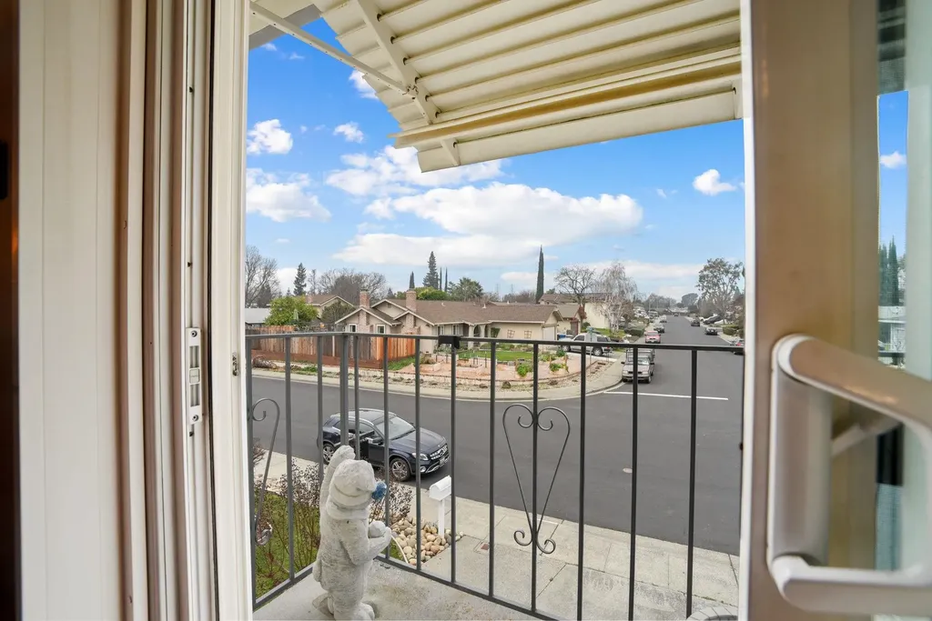 136 Marco Lane Vacaville CA 95688