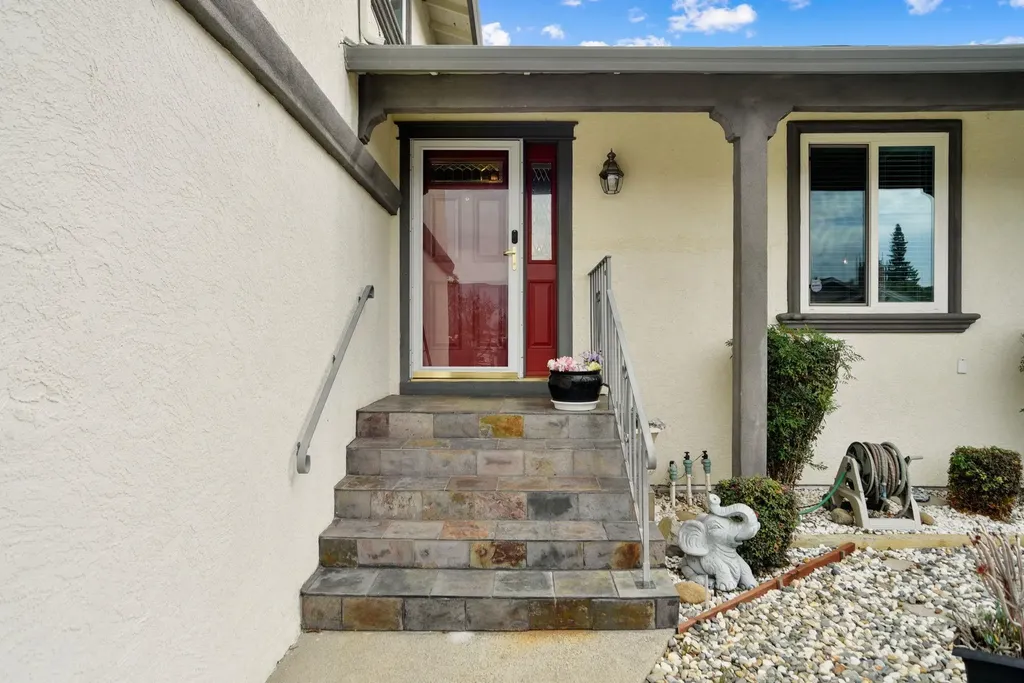 136 Marco Lane Vacaville CA 95688
