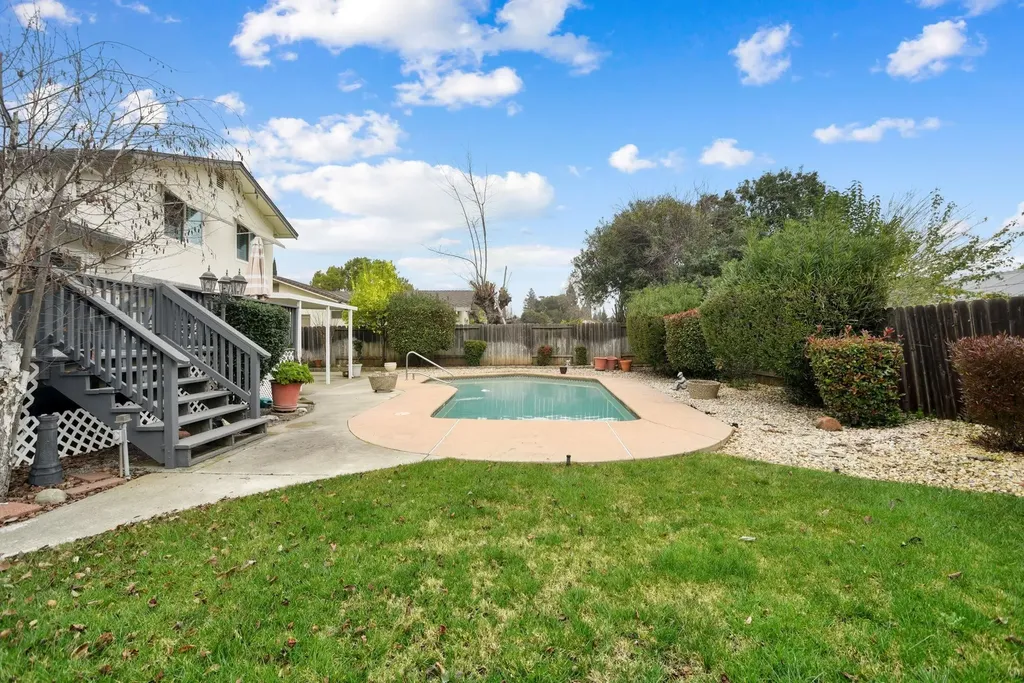 136 Marco Lane Vacaville CA 95688