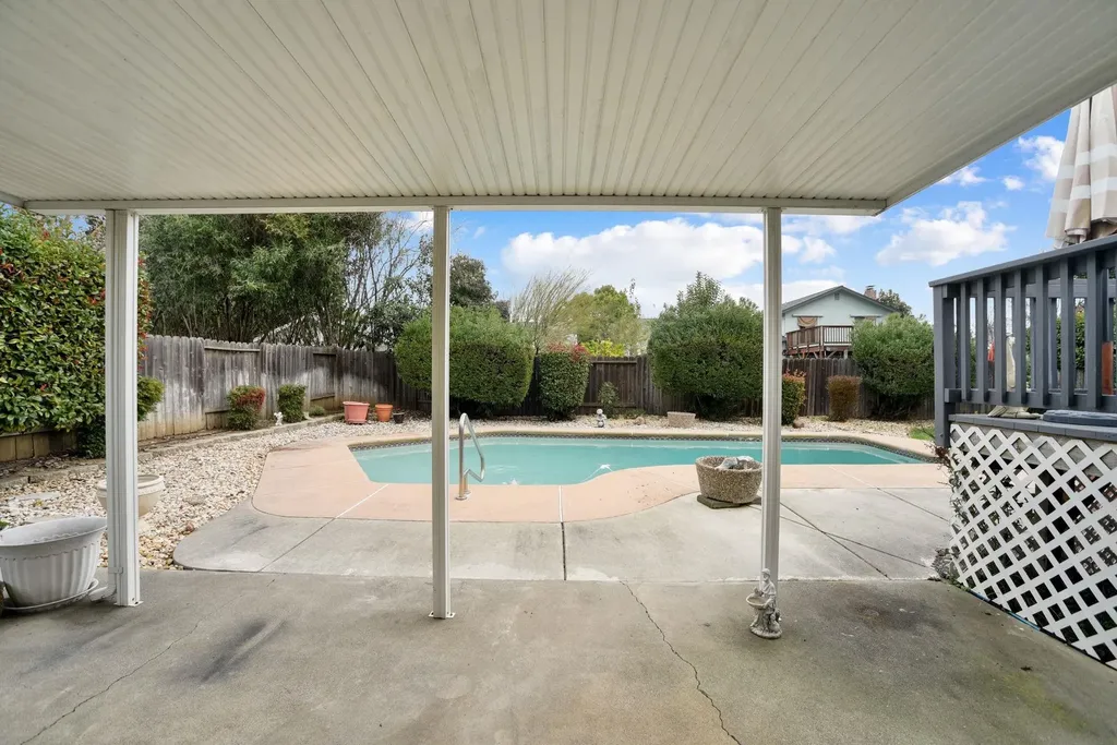 136 Marco Lane Vacaville CA 95688