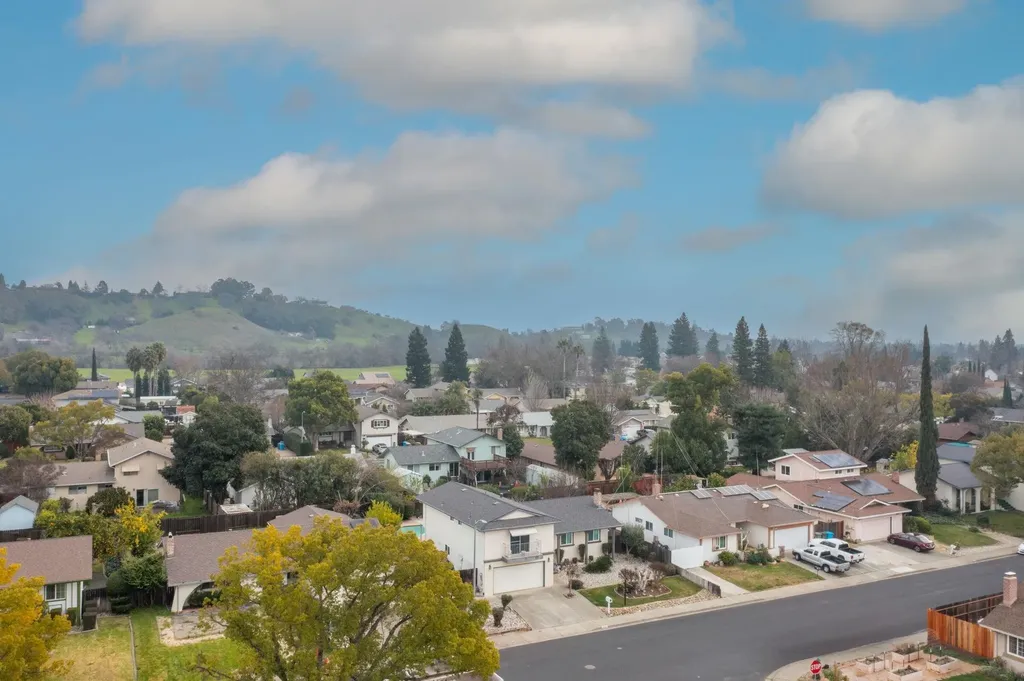 136 Marco Lane Vacaville CA 95688