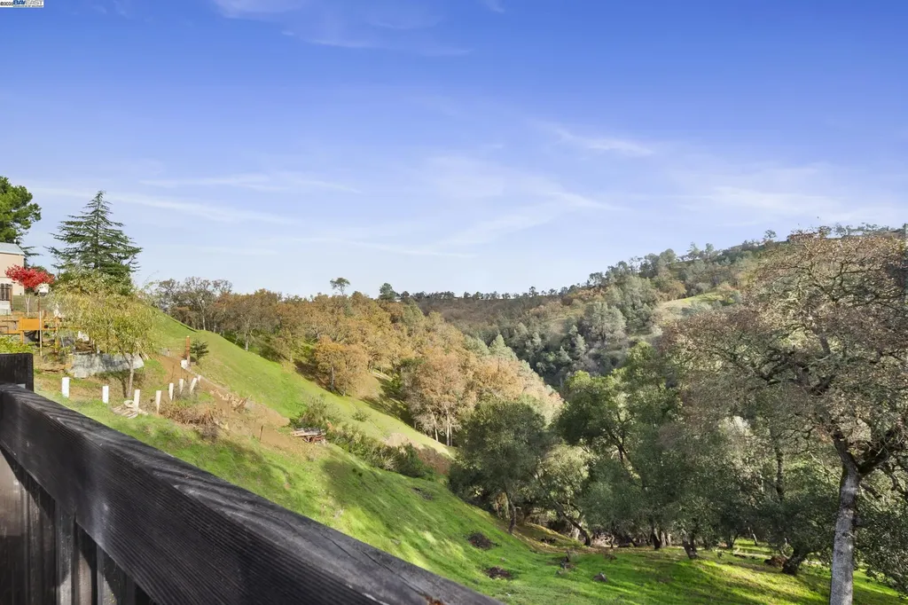 1239 Steele Canyon Napa CA 94558
