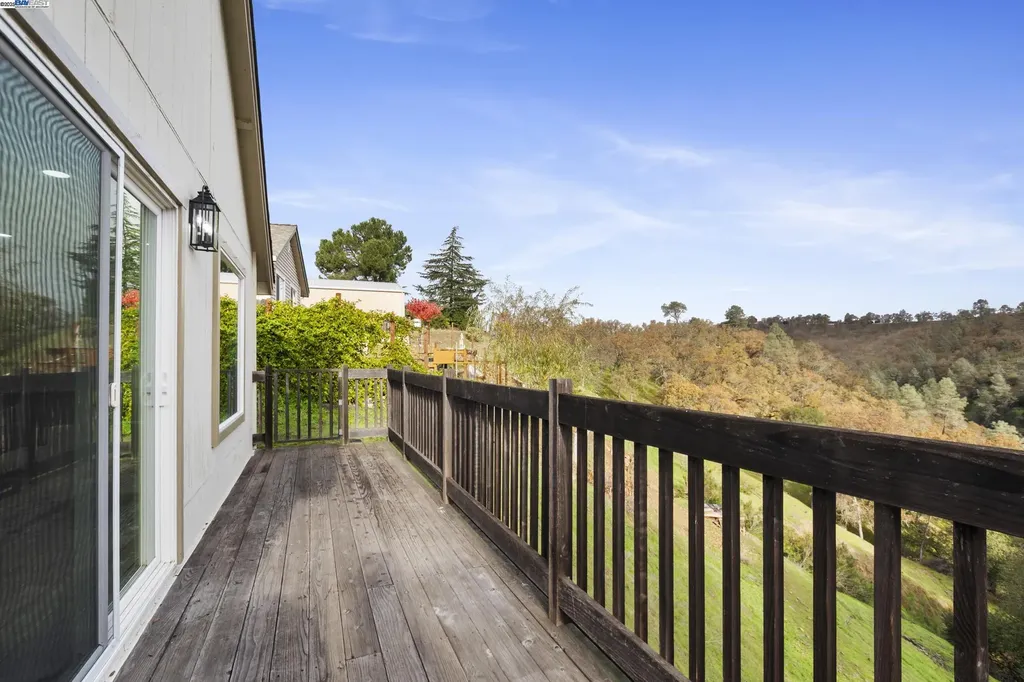 1239 Steele Canyon Napa CA 94558