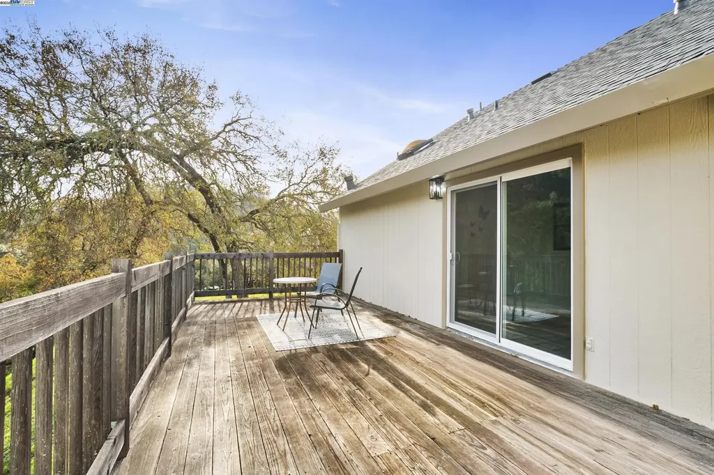 1239 Steele Canyon Napa CA 94558