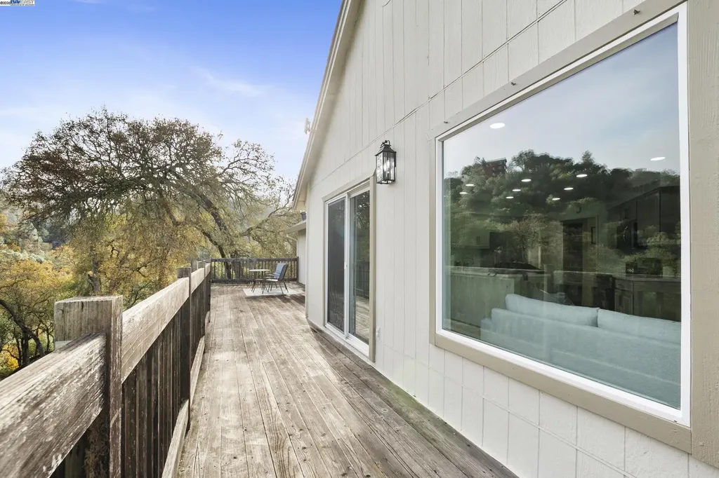 1239 Steele Canyon Napa CA 94558