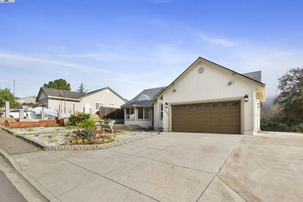 1239 Steele Canyon Napa CA 94558