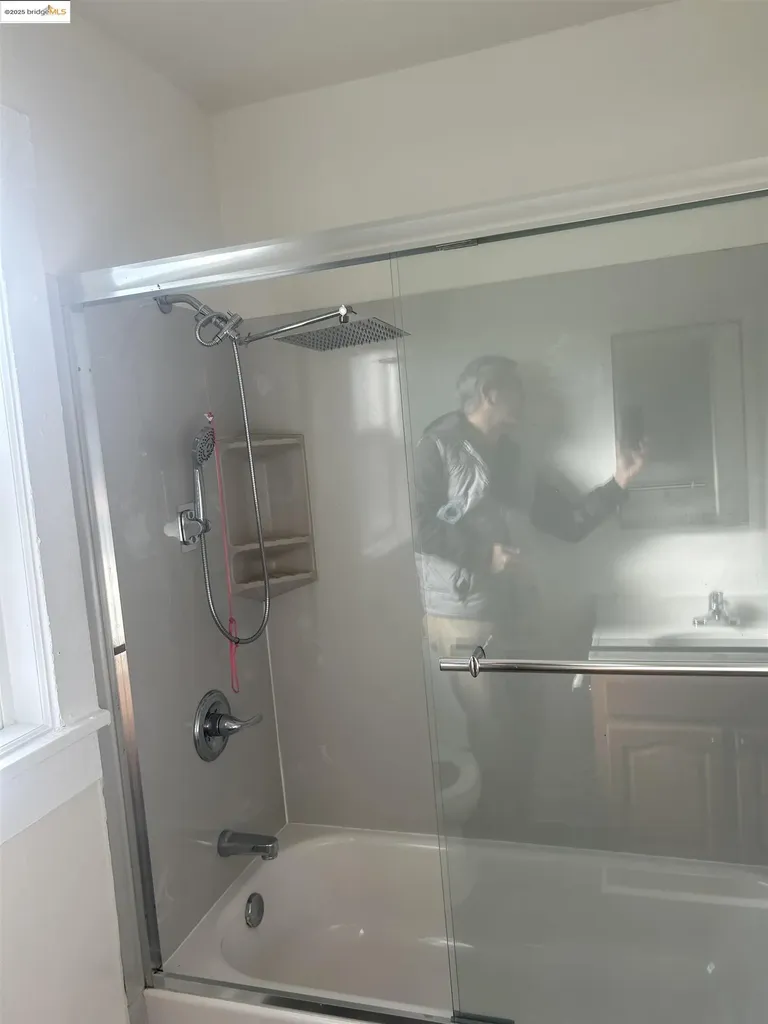 2618 20th Street Oakland CA 94601