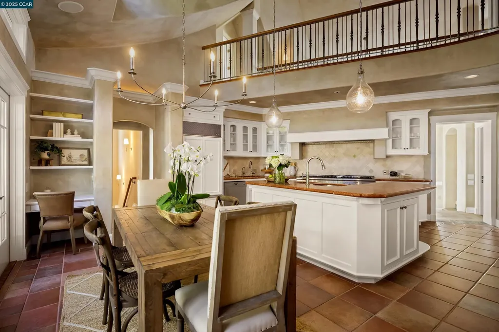 32 Vicente Road Berkeley CA 94705