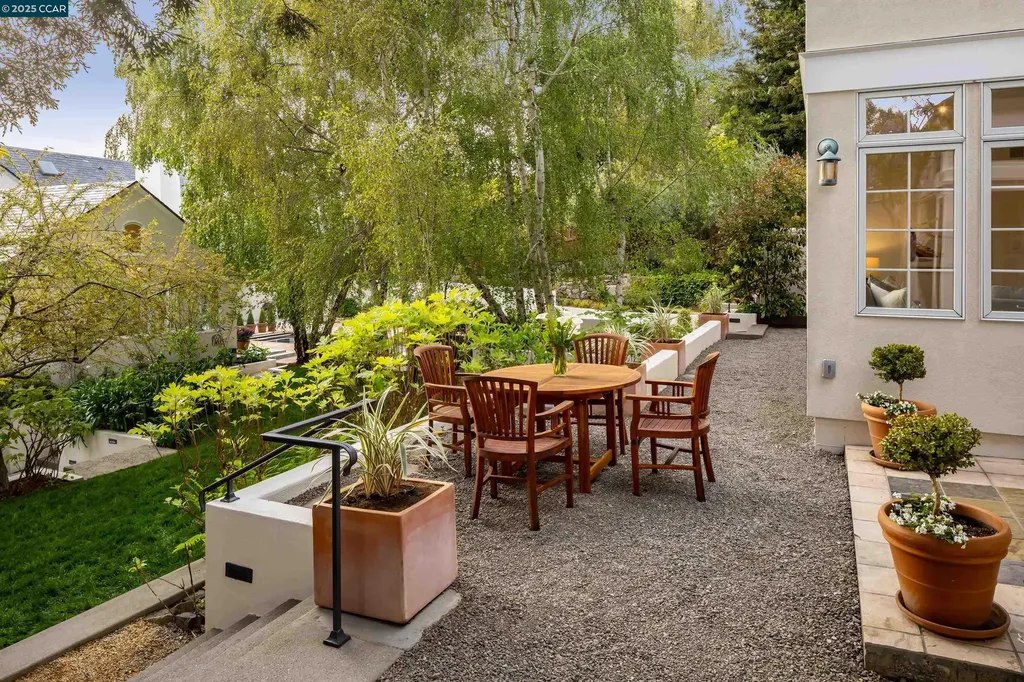 32 Vicente Road Berkeley CA 94705