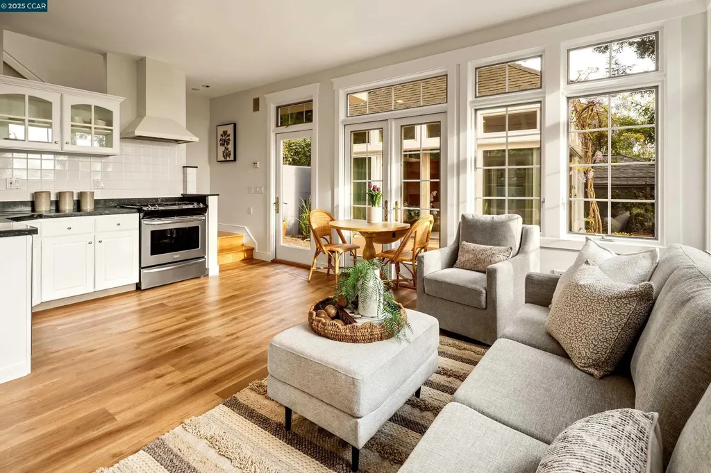 32 Vicente Road Berkeley CA 94705