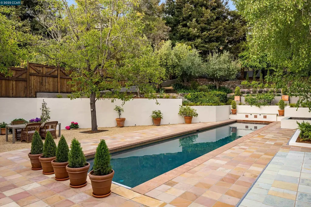 32 Vicente Road Berkeley CA 94705