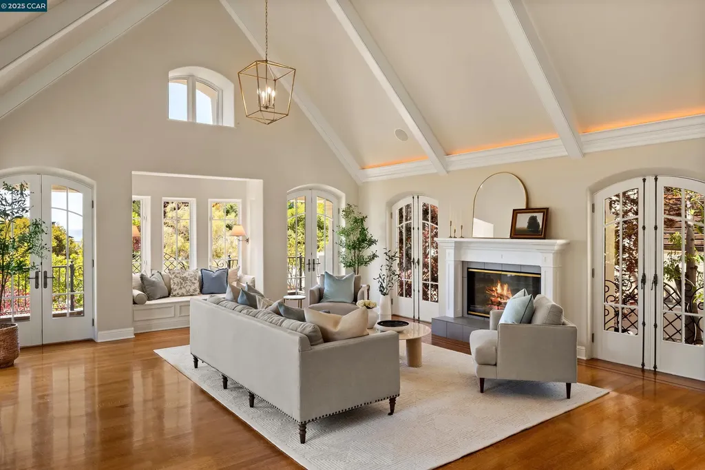32 Vicente Road Berkeley CA 94705
