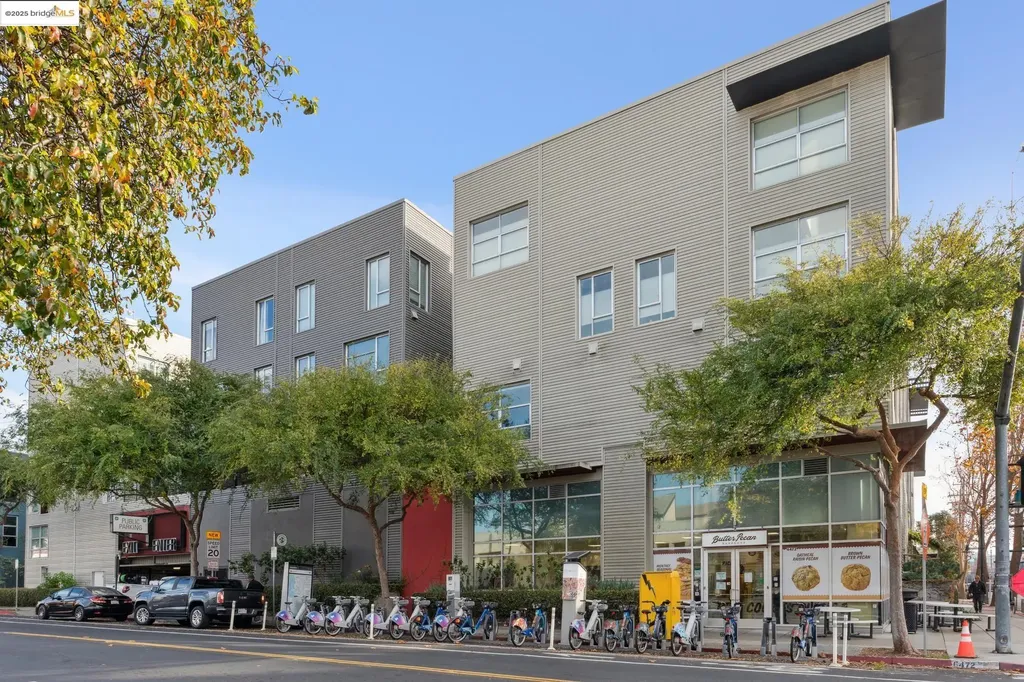 Emeryville CA, 6466 Hollis Street, Unit 248