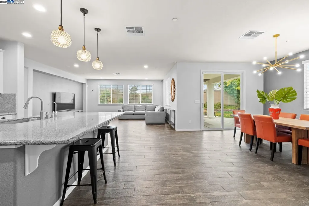 917 Talaria Court Oakley CA 94561