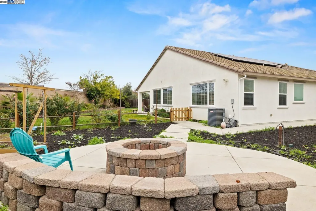 917 Talaria Court Oakley CA 94561