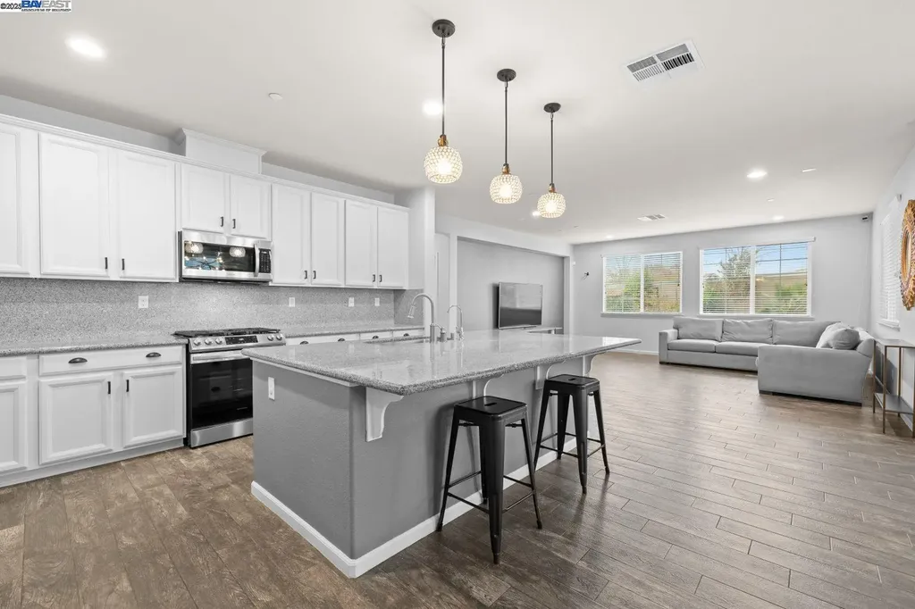 917 Talaria Court Oakley CA 94561