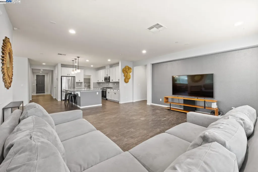 917 Talaria Court Oakley CA 94561