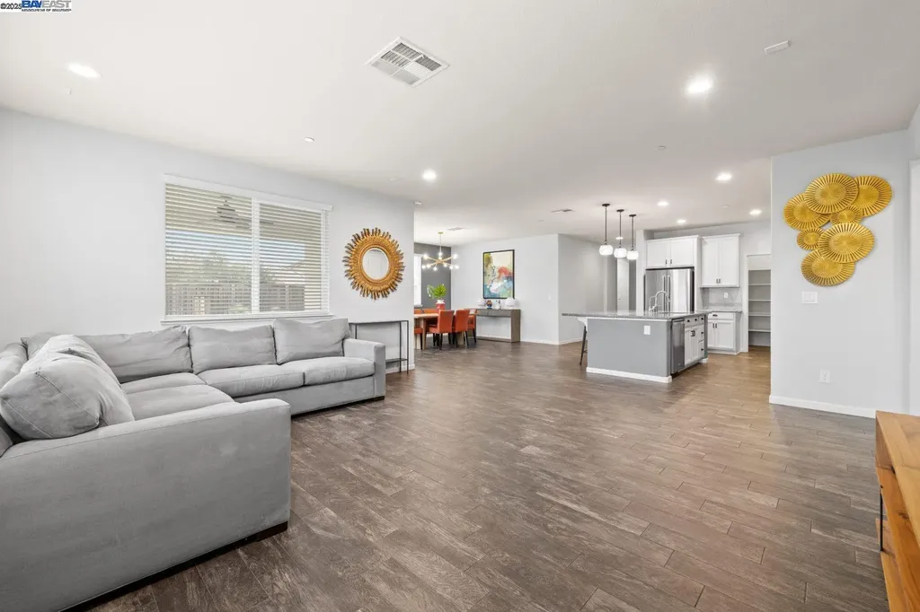 917 Talaria Court Oakley CA 94561