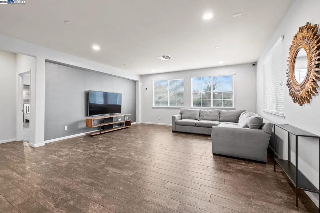 917 Talaria Court Oakley CA 94561