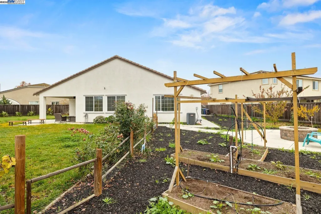 917 Talaria Court Oakley CA 94561