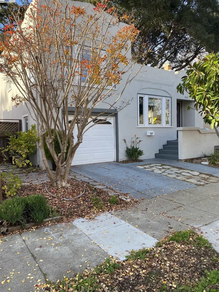 1347 Caroline Street Alameda CA 94501