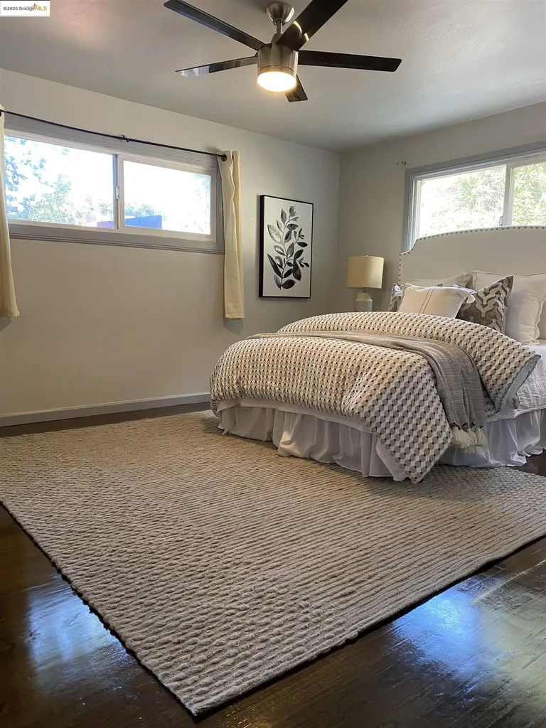 8454 Ney Avenue Oakland CA 94605