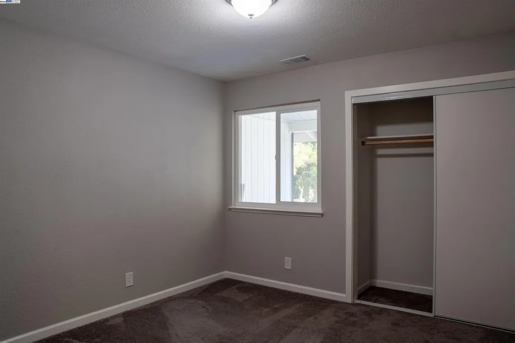 6330 Tri Lane El Sobrante CA 94803