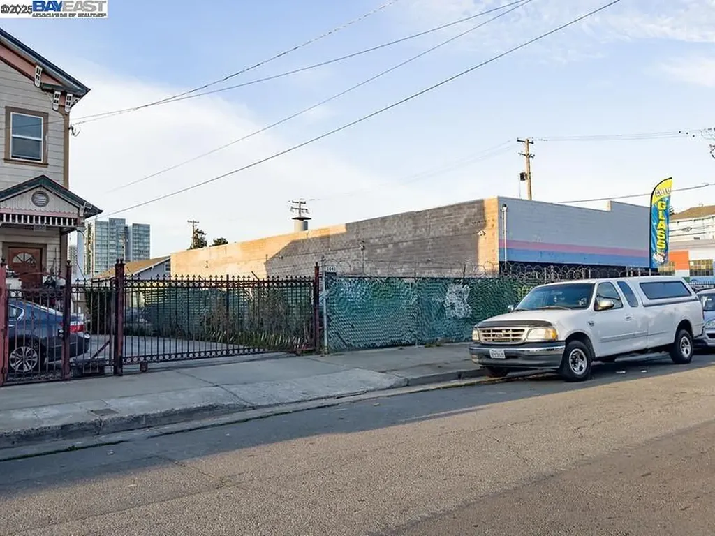 1041 7th Avenue Oakland CA 94607