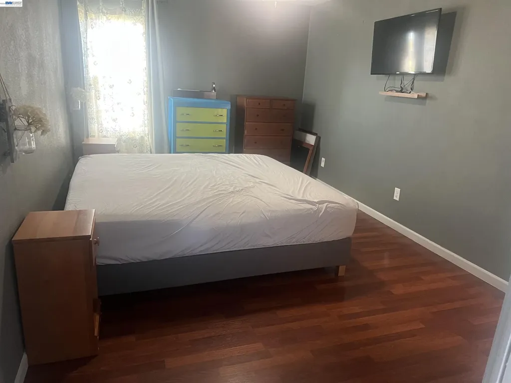 229 Lake Avenue Rodeo CA 94572