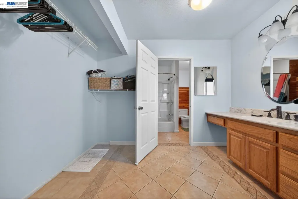 229 Lake Avenue Rodeo CA 94572