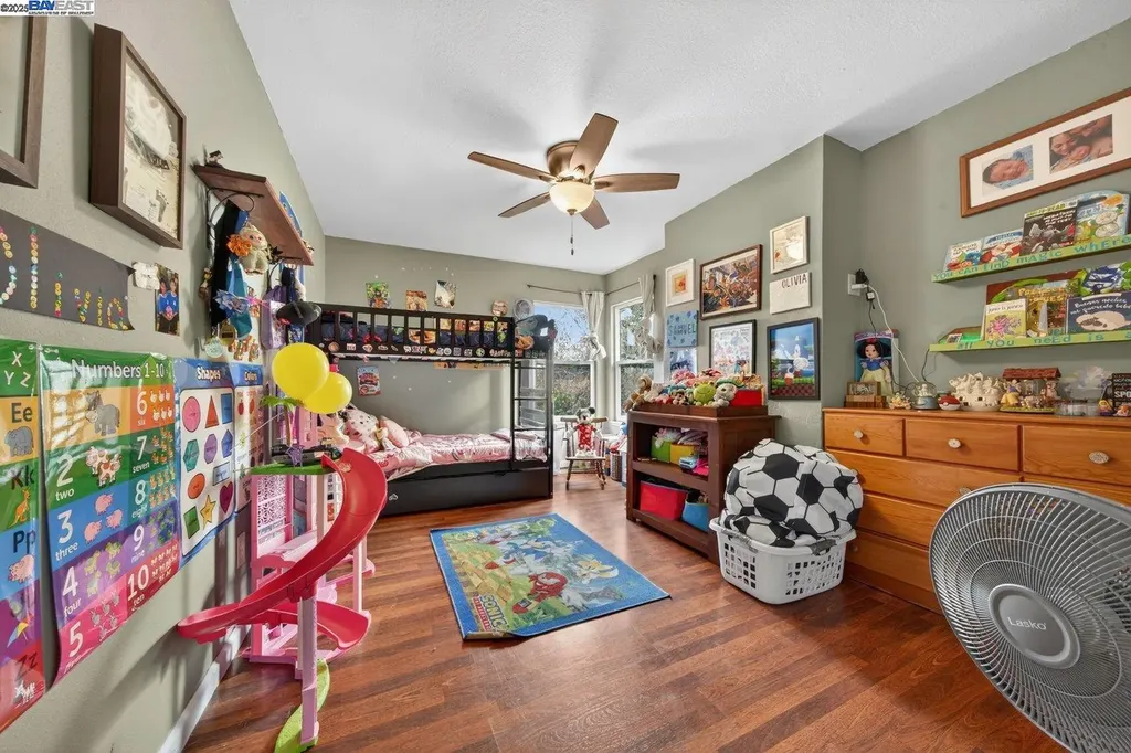 229 Lake Avenue Rodeo CA 94572