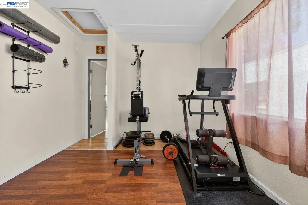 229 Lake Avenue Rodeo CA 94572