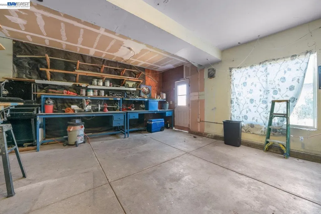 229 Lake Avenue Rodeo CA 94572