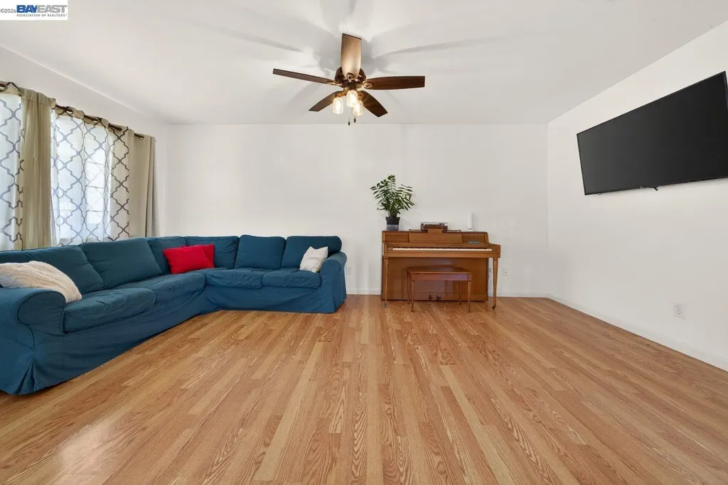 229 Lake Avenue Rodeo CA 94572