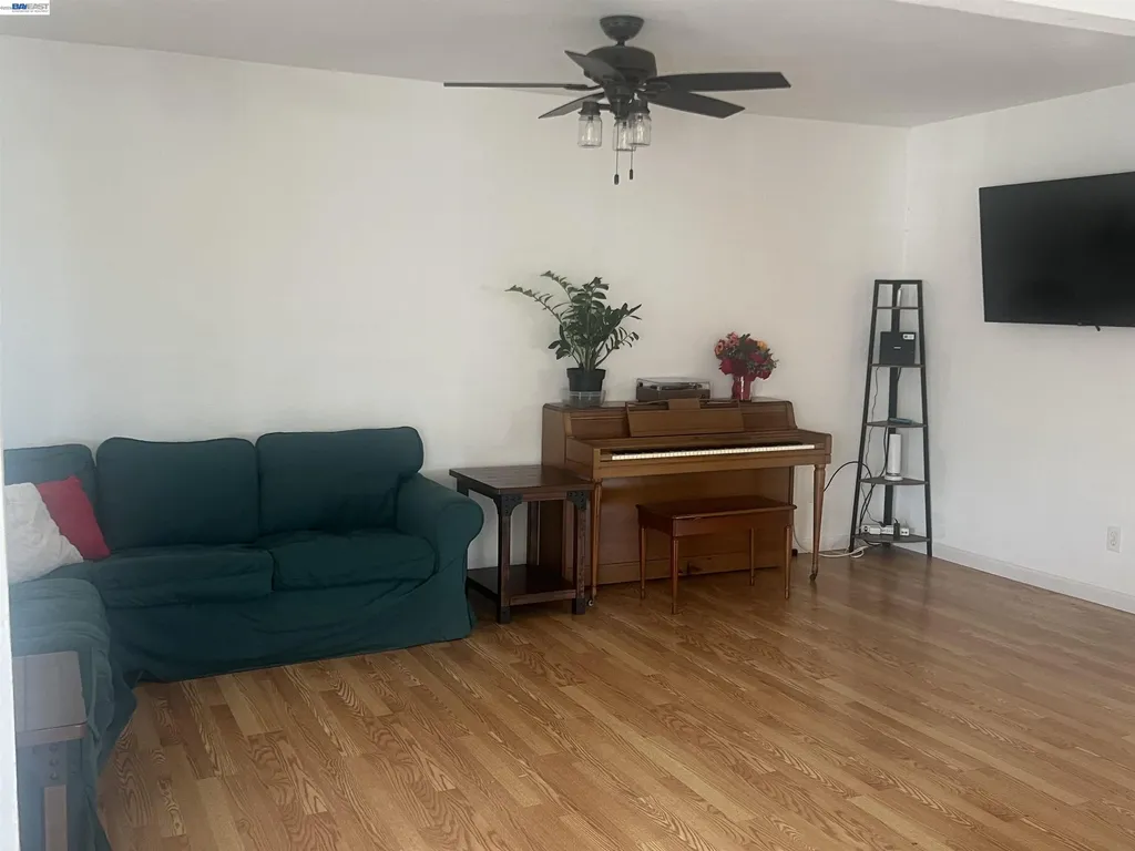 229 Lake Avenue Rodeo CA 94572