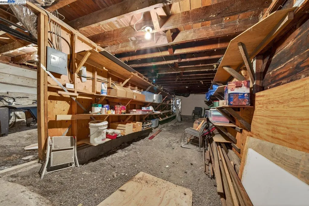 229 Lake Avenue Rodeo CA 94572