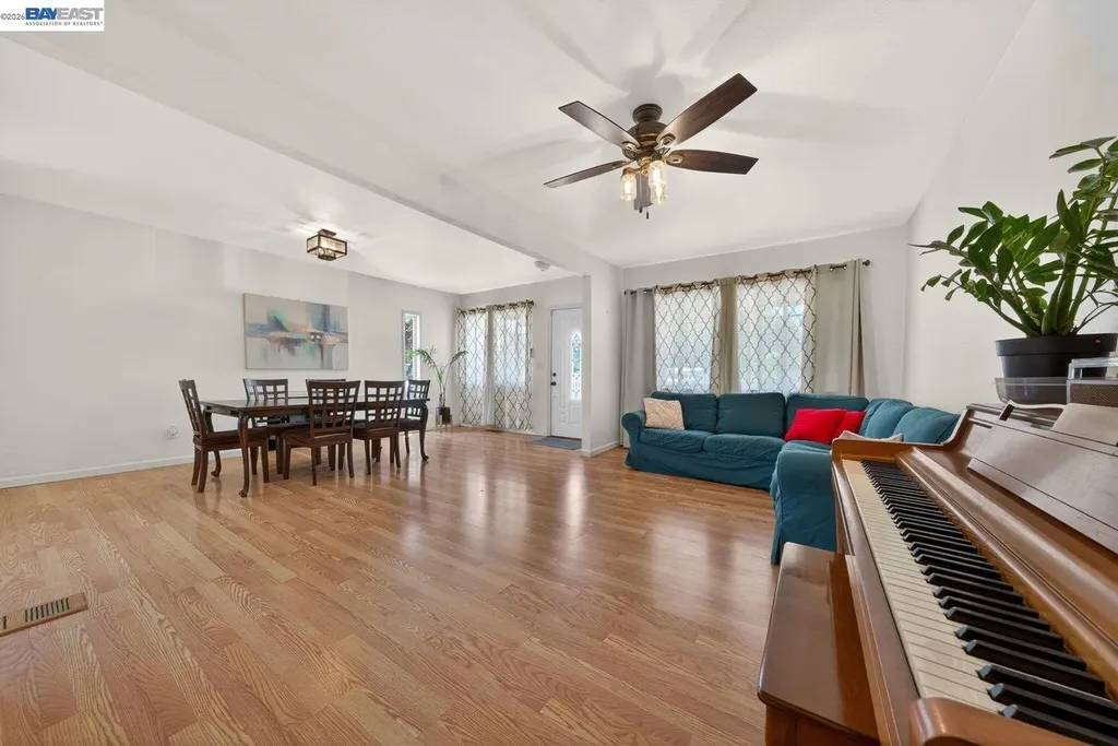229 Lake Avenue Rodeo CA 94572
