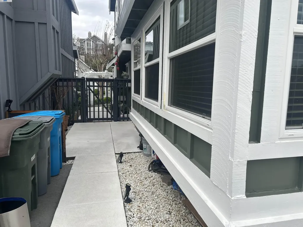 7 Cliff Walk Vallejo CA 94591