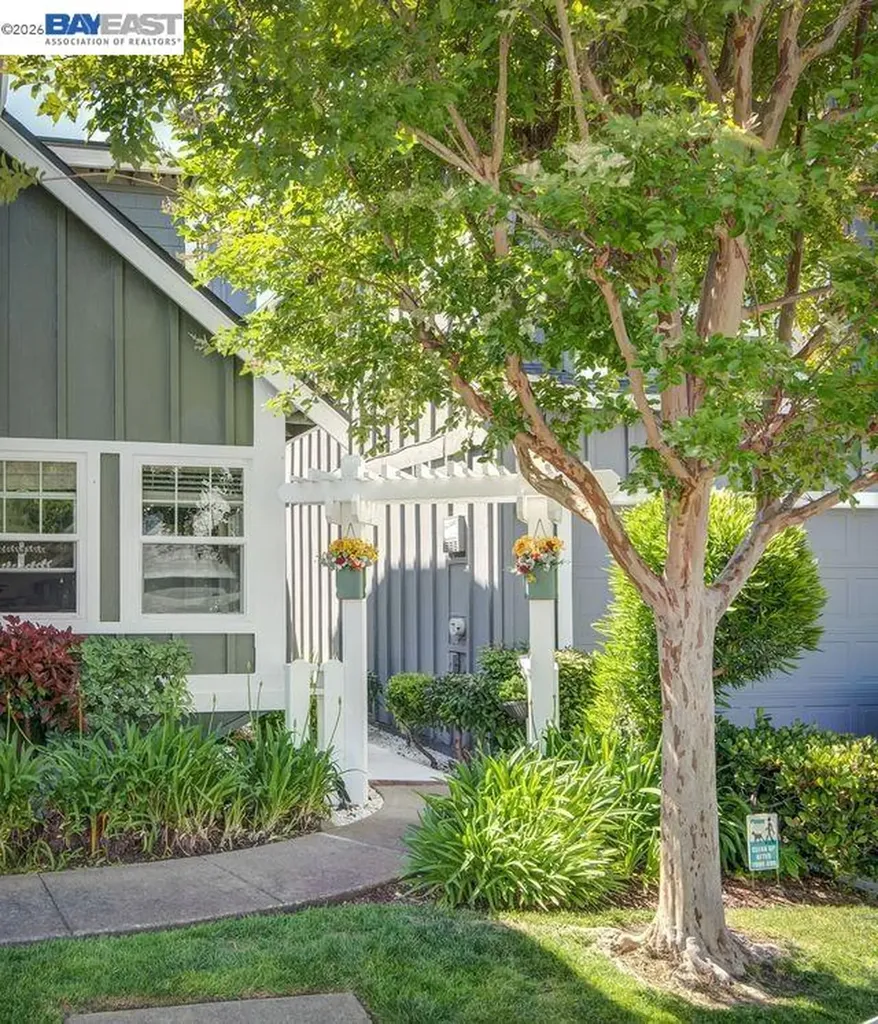 7 Cliff Walk Vallejo CA 94591
