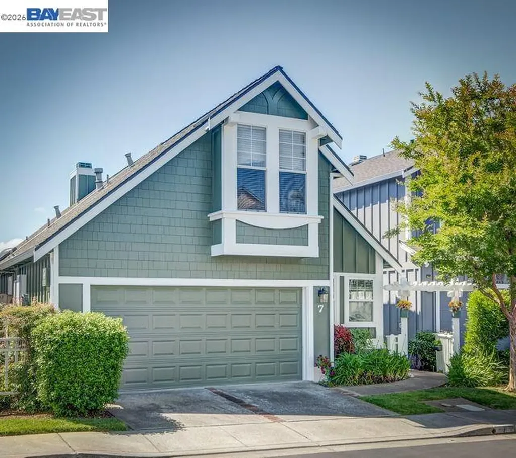 7 Cliff Walk Vallejo CA 94591