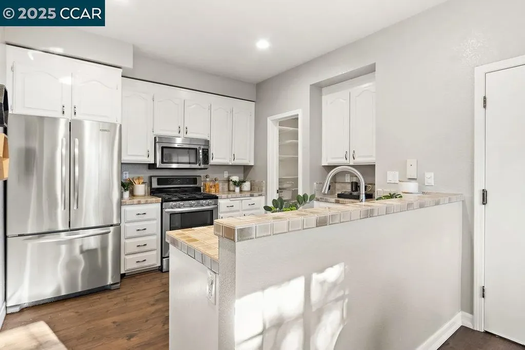 35 Jalalon Place Clayton CA 94517