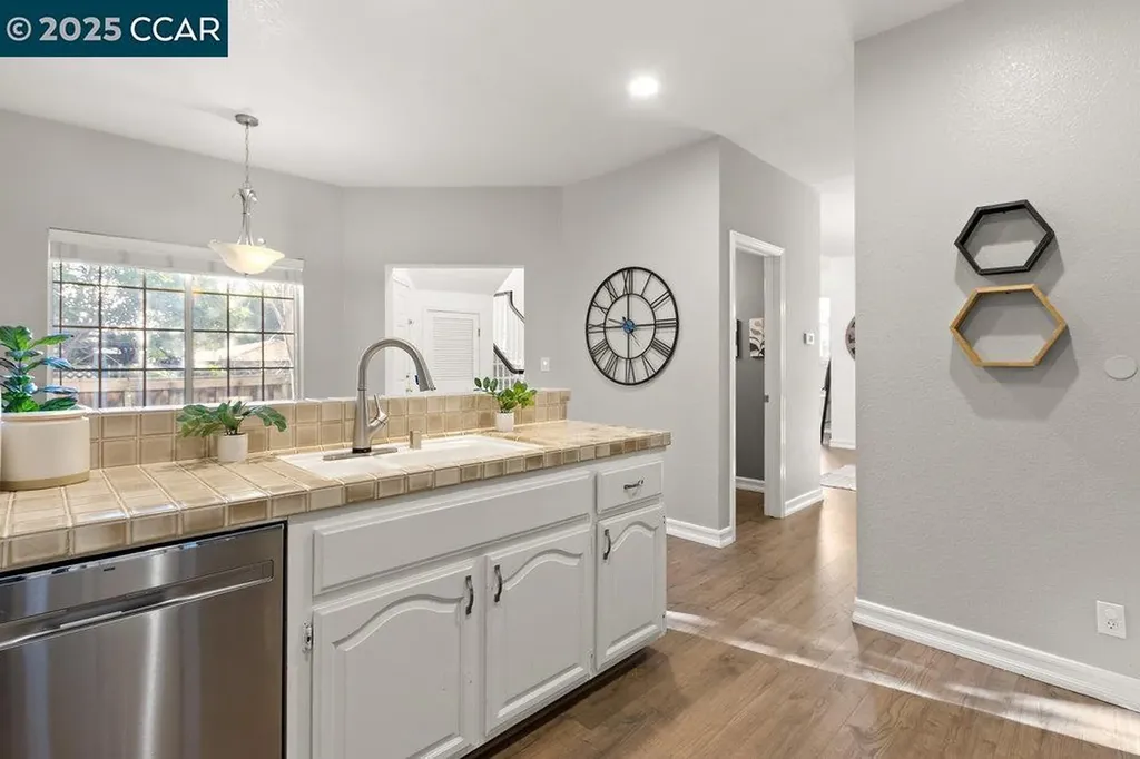 35 Jalalon Place Clayton CA 94517