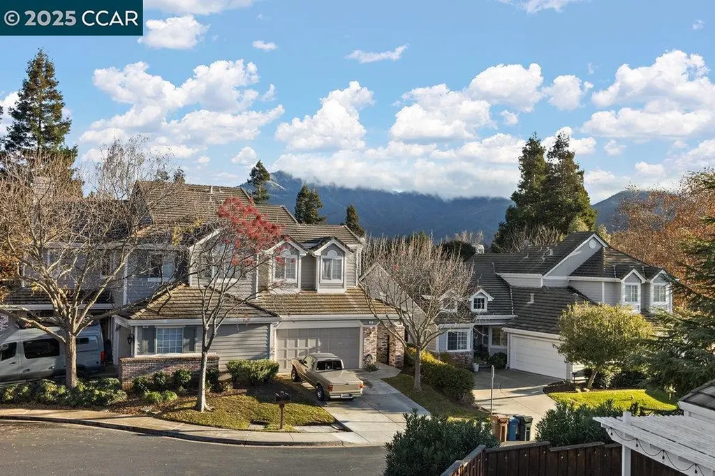 35 Jalalon Place Clayton CA 94517